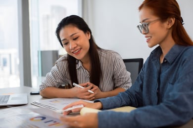 side-view-women-working-together